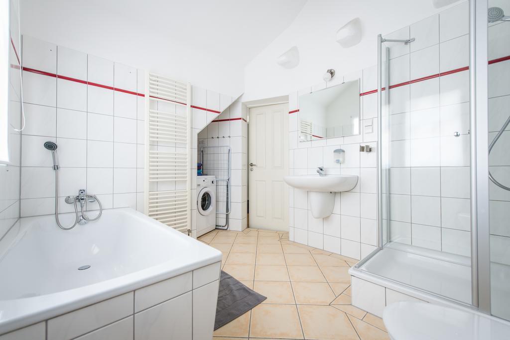 "Goethezimmer" Ferienwohnung Und Zimmer Am Burgplatz Веймар Экстерьер фото
